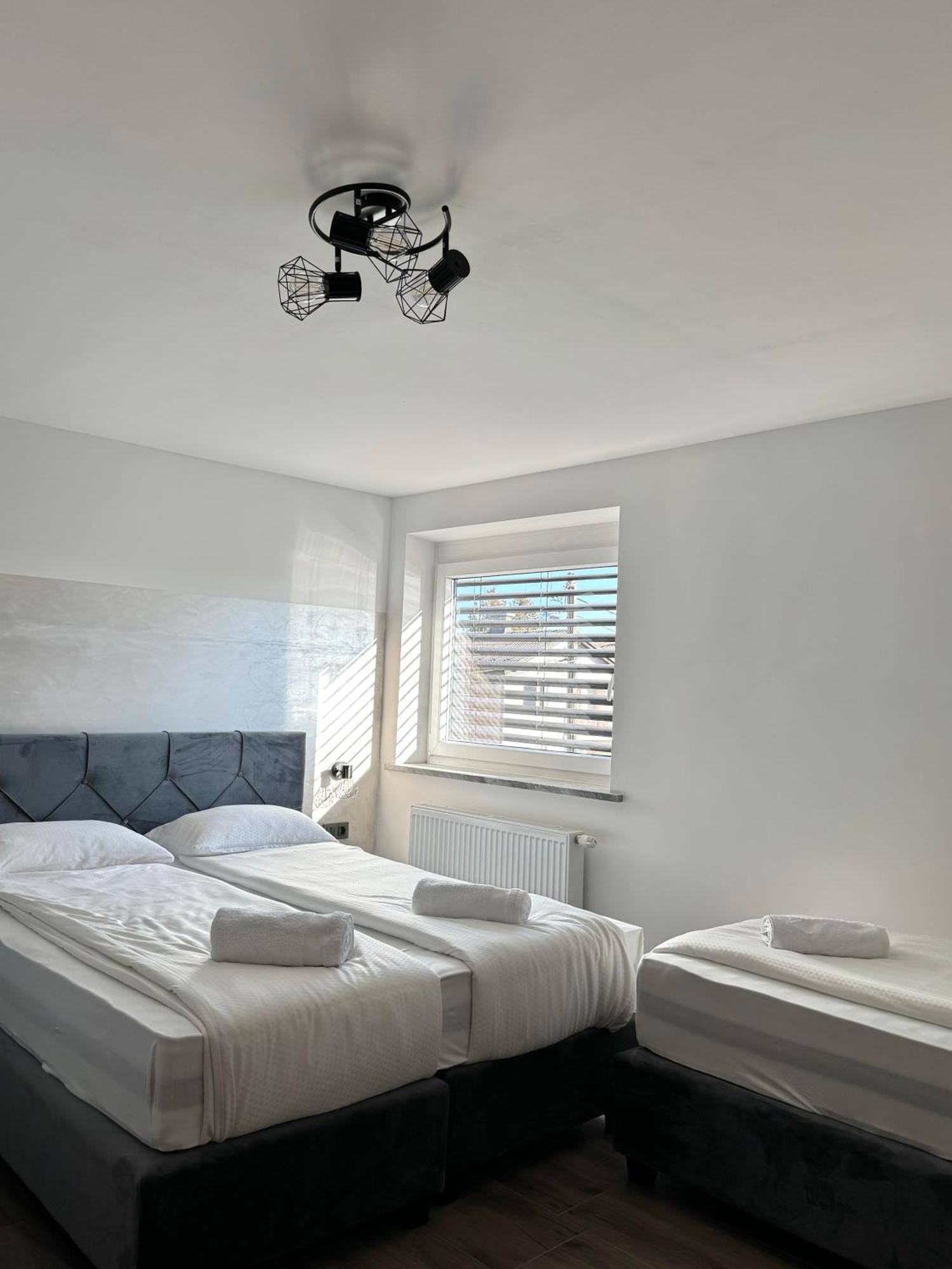 L&L Rooms Maribor Eksteriør billede