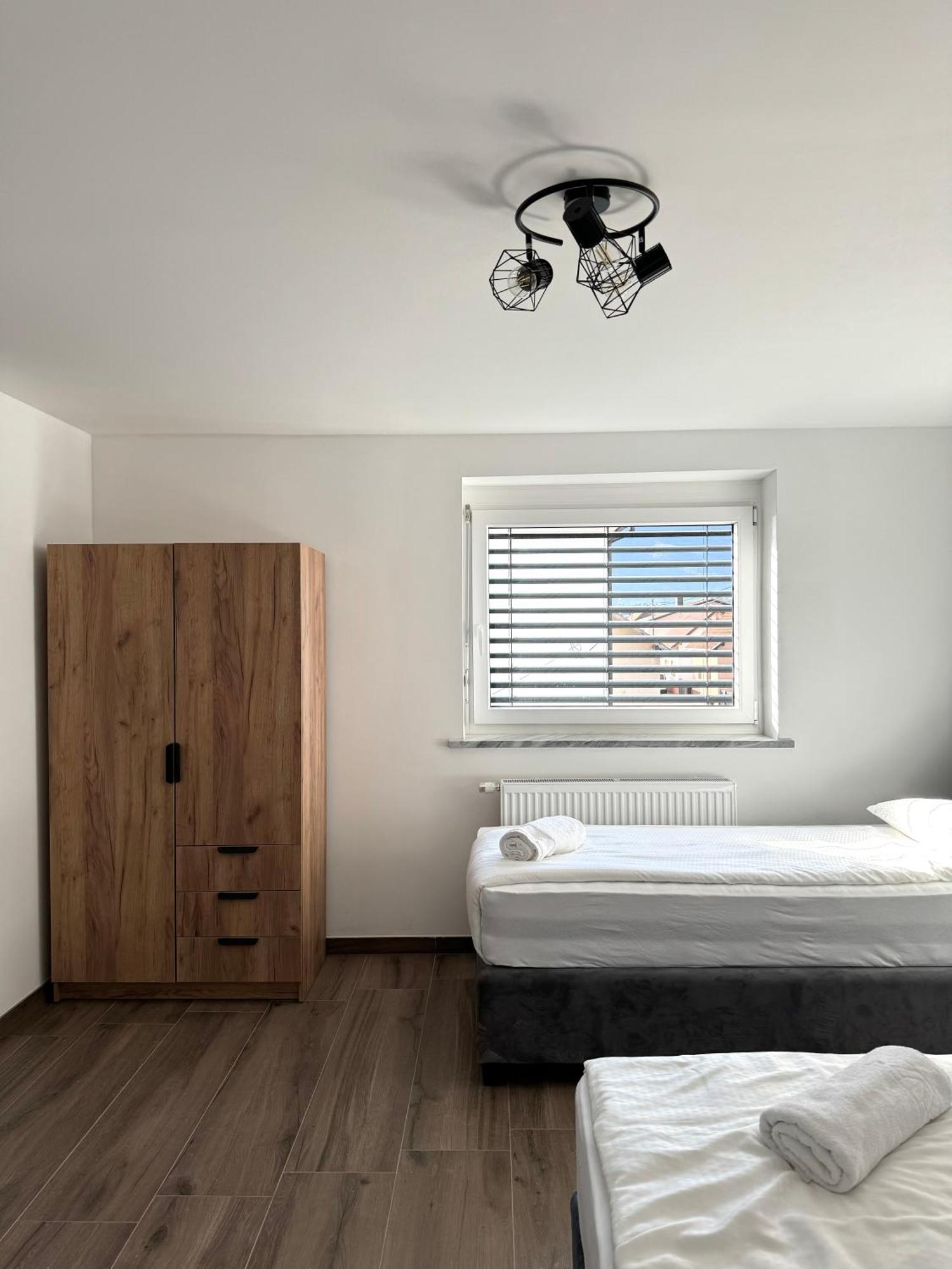 L&L Rooms Maribor Eksteriør billede